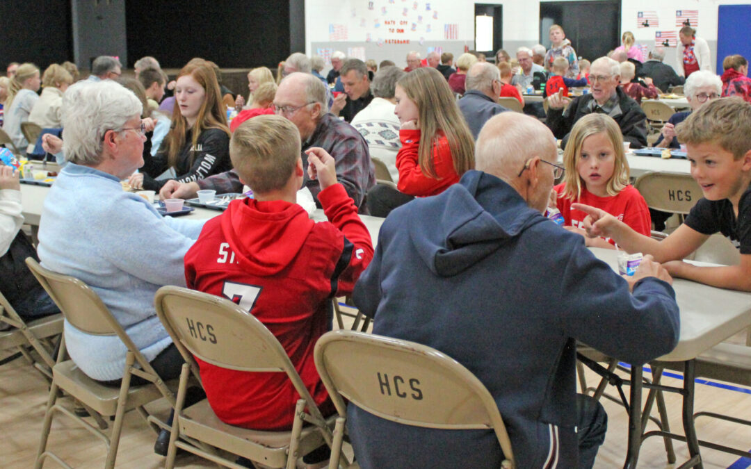 Hull Christian honors veterans